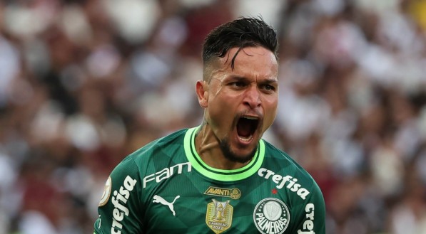 Artur, atacante do Palmeiras