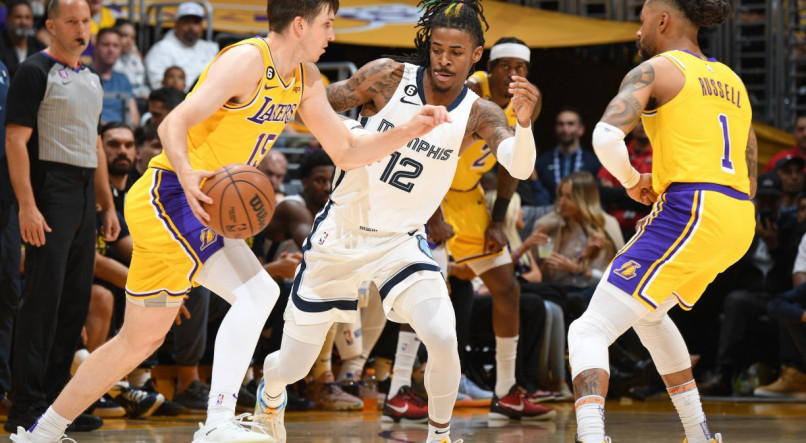Los Angeles Lakers e Memphis Grizzlies duelam pela NBA 