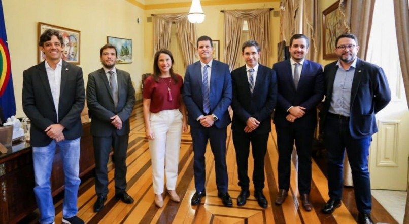 A reunião com o diretor-presidente da Aena Brasil, Santiago Yus, foi realizada no Palácio do Campo das Princesas