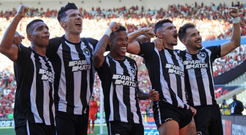Botafogo encara o Vasco, no est&aacute;dio Nilton Santos, pela 13&ordf; rodada do Brasileir&atilde;o