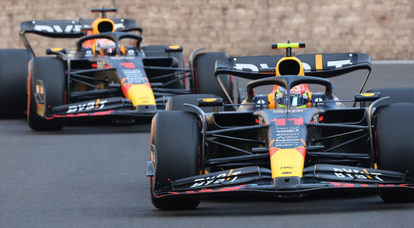 Max Verstappen e Sergio Pérez, da Red Bull, disputam liderança da Fórmula 1