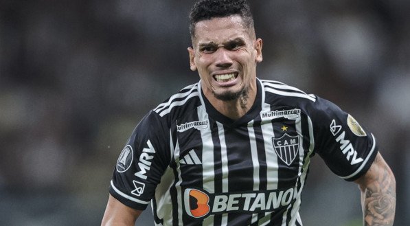 Paulinho &eacute; titular no Atl&eacute;tico-MG diante do Libertad pela Libertadores