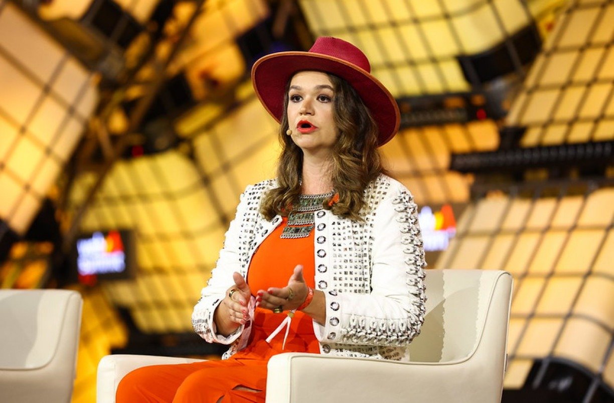 Brittany Kaiser, a denunciante do escândalo da Cambridge Analytica, na Web Summit Rio 2023 Vaughn Ridley / Web Summit Rio / Sportsfile