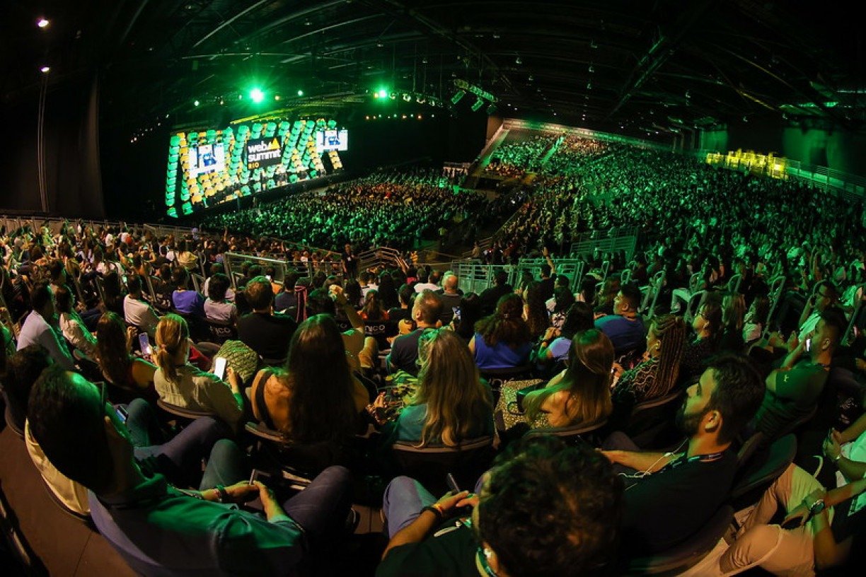 Palco principal da Web Summit Rio 2023 Vaughn Ridley / Web Summit Rio / Sportsfile