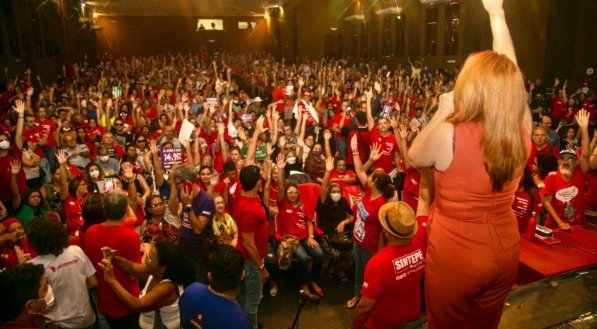 GREVE DOS PROFESSORES: profissionais rejeitam proposta do Governo RAQUEL e divulgam calendário de mobilizações até junho pelo RECIFE; confira os detalhes