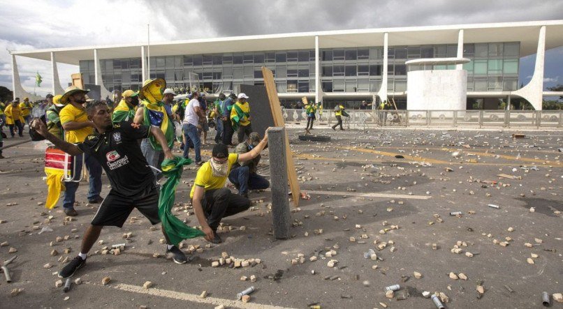 Matéria especial um mês dos atentados golpistas              