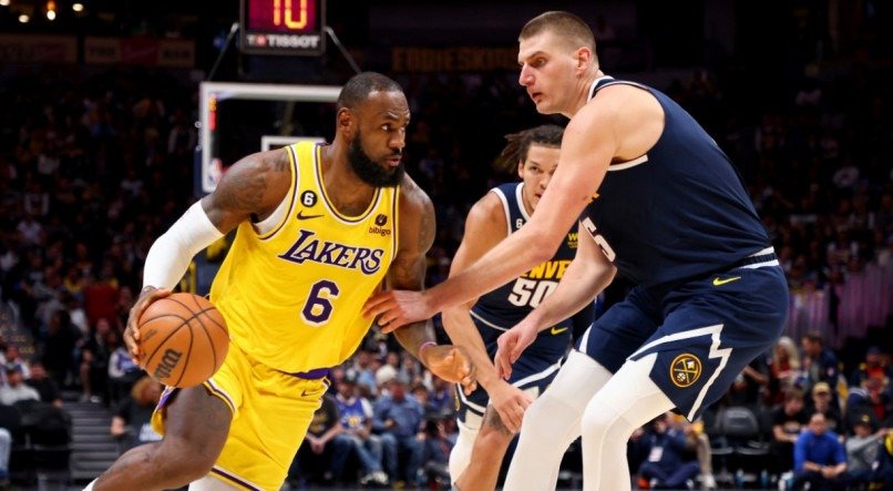 &quot;The King&quot; LeBron James e &quot;The Joker&quot; Nikola Jokic s&atilde;o os principais nome de Lakers e Nuggets 