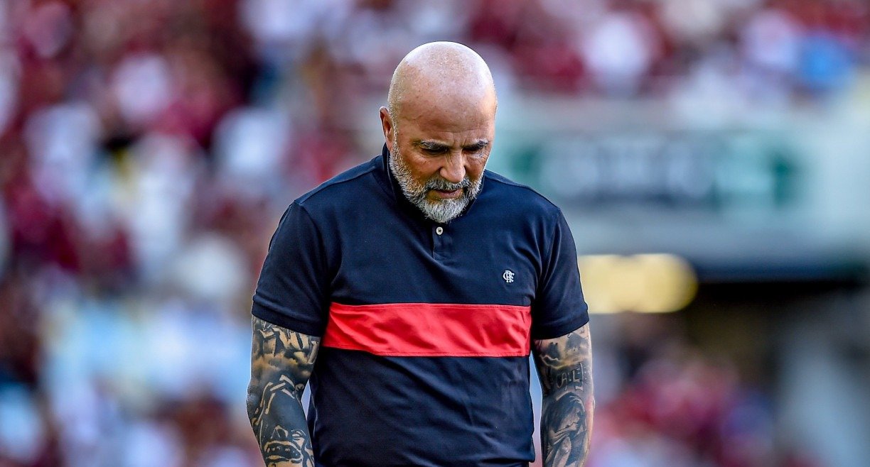 Campeão do Flamengo está com dias contados e peita Sampaoli