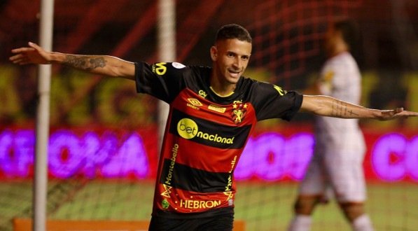 Luciano Juba &eacute; titular no Sport diante do Vit&oacute;ria pela S&eacute;rie B do Brasileir&atilde;o