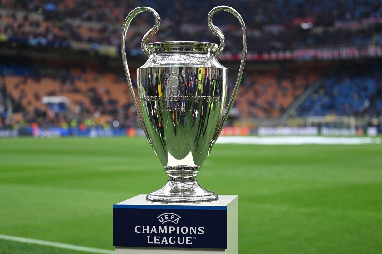 Sorteio da Champions League 23/24: onde assistir à definição dos grupos ao  vivo