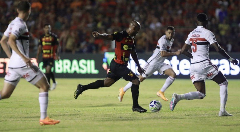 Mesmo em casa, o Sport não conseguiu superar o São Paulo pela Copa do Brasil