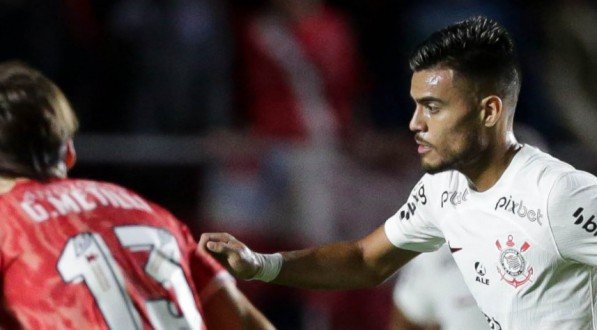 Fausto Vera em Argentinos Juniors x Corinthians