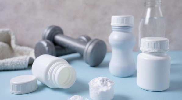 CREATINA, PARA QUE SERVE? Confira 6 BENEFÍCIOS e COMO UTILIZAR