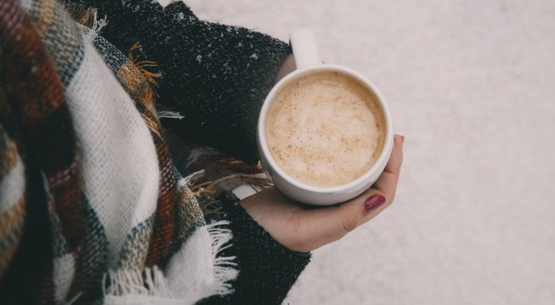 Café; cappuccino; bebida quente