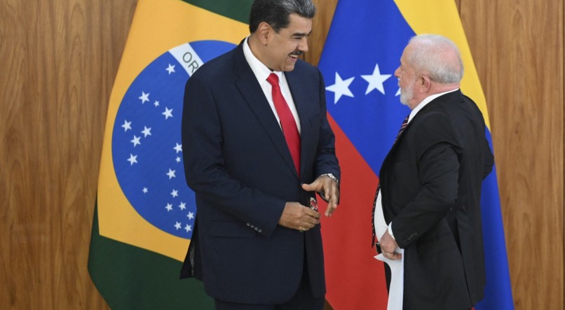 Segundo Maduro, &quot;vai ser estabelecida um comiss&atilde;o&quot; para retomar os pagamentos.