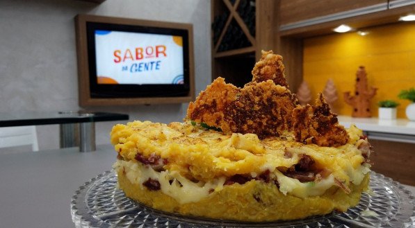 Receita de escondidinho de charque com banana-comprida 
