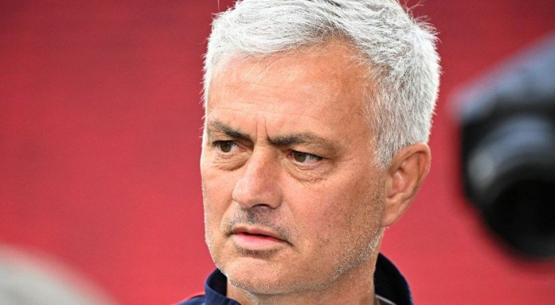 Jos&eacute; Mourinho comanda a Roma