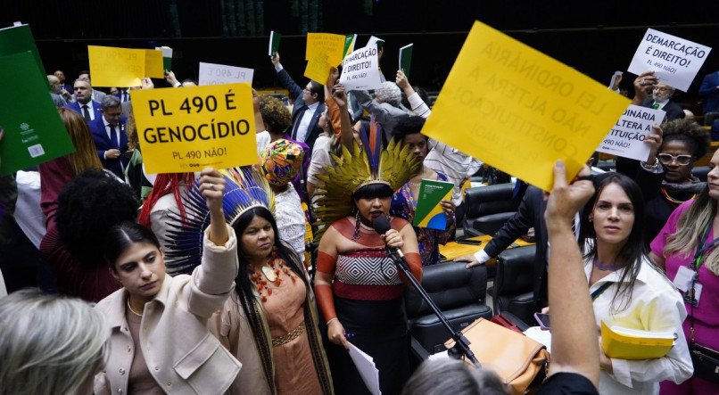 Câmara dos Deputados aprovou na noite desta terça-feira (30) o texto-base do Projeto de Lei 490/07, que trata do marco temporal na demarcação de terras indígenas