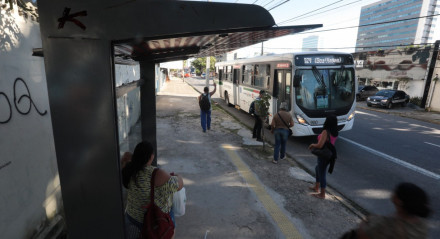 Implantação do novos terminais de ônibus na cidade do Recife. Mobilidade - Ponto de Ônibus - Parada de Ônibus - Novo ponto de ônibus - Nova parada de ônibus - Ônibus - Recife - Centro do Recife - Boa Viagem 