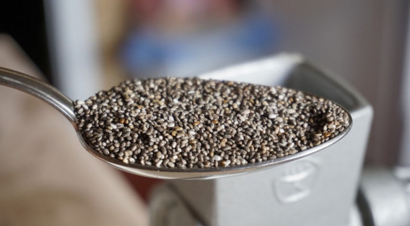 Veja os principais benefícios da chia e onde comprar a semente sem sair de casa