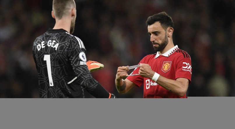 Bruno Fernandes comanda o meio-campo do Manchester United contra o Bayern