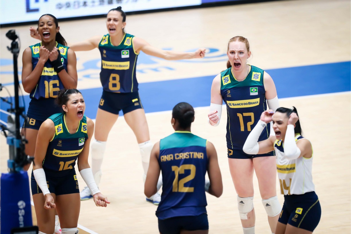 Seleção feminina relaciona 16 atletas para Liga das Nações em Brasília