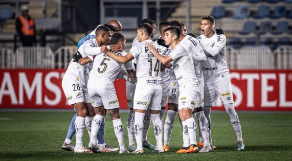 Hoje (5), o Santos enfrenta o Athletico-PR pela 18&ordf; rodada do Campeonato Brasileiro.