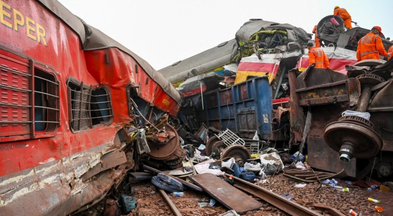 Acidente com trens na Índia
