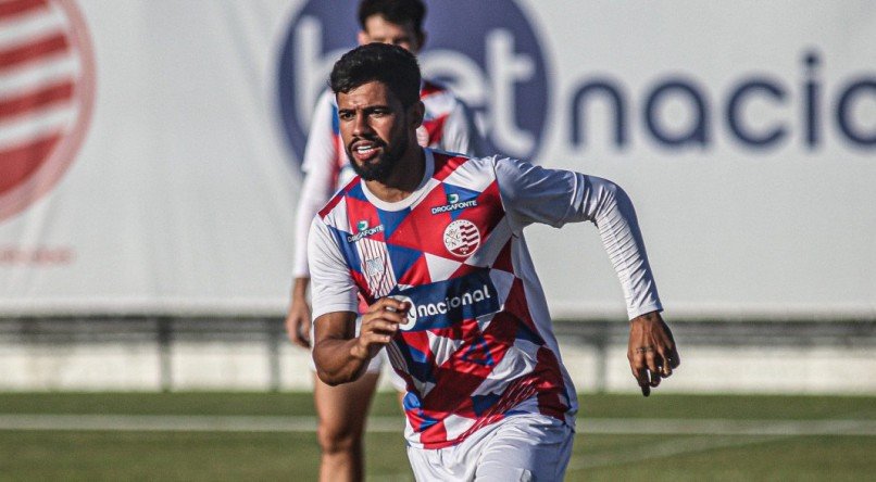 Bryan voltou a jogar pelo Náutico diante do Amazonas pela Série C