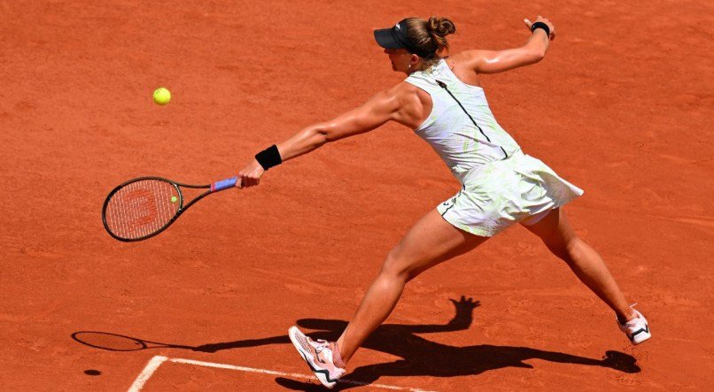 Bia Haddad x Iga Swiatek em Roland Garros: horário e onde assistir