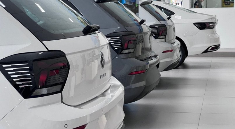Descubra se alugar carro com nome sujo é permitido