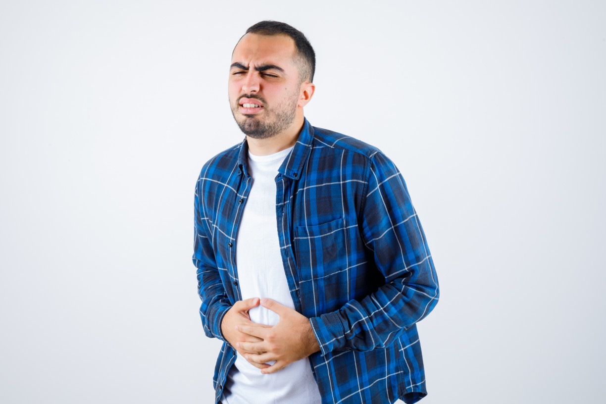 Gastroenterite: Sintomas, causas e tratamento; Médico gastroenterologista responde dúvidas