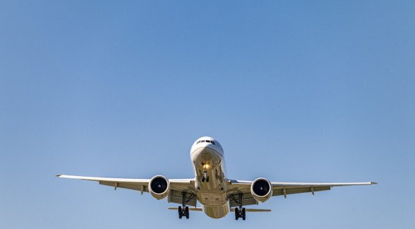 O programa resulta de uma parceria com companhias a&eacute;reas. Foto ilustrativa de avi&atilde;o 