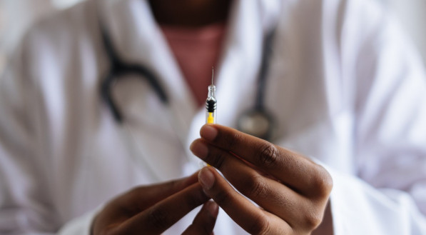 Esta semana, a Anvisa aprovou o primeiro medicamento injet&aacute;vel contra o HIV.