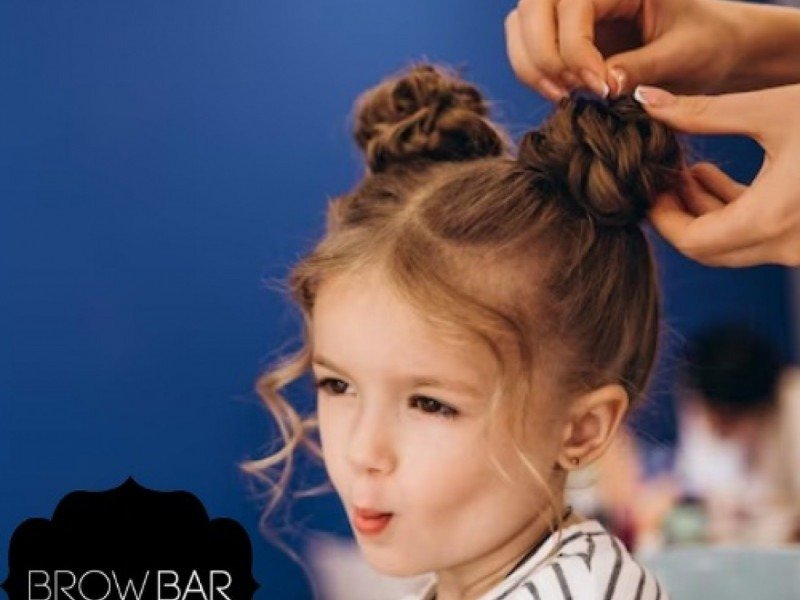 3 penteado infantil fácil com coque e meio preso