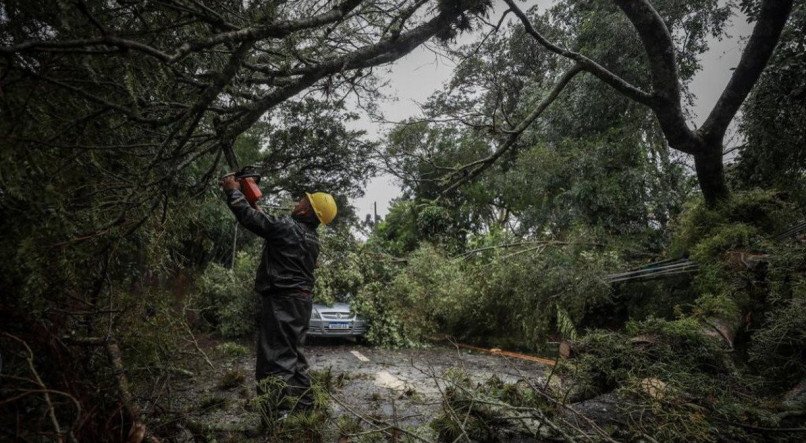 Sobe para 13 o número de mortos no RS por passagem de ciclone; mais de 3.700 pessoas estão desabrigadas