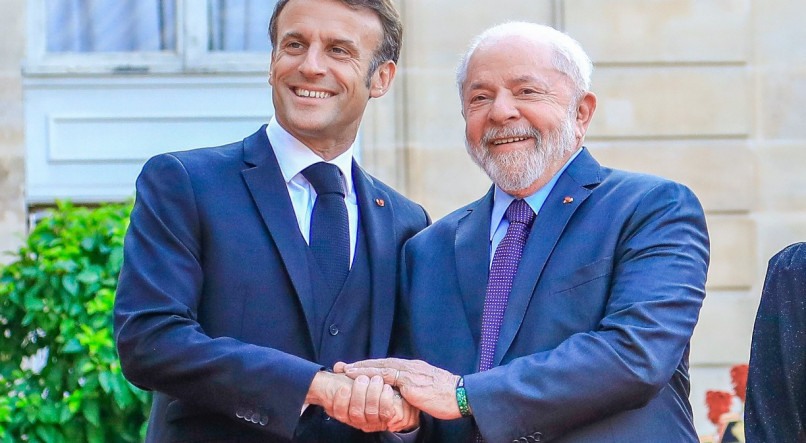 O presidente Luiz Inácio Lula da Silva afirmou que manteve um ótimo almoço de trabalho com o presidente da França, Emmanuel Macron