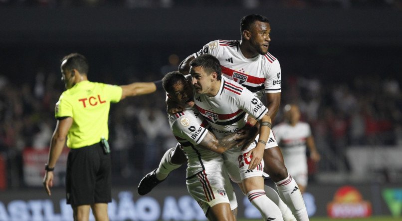 Sul-Americana: São Paulo vence Tigre no Morumbi e termina fase de