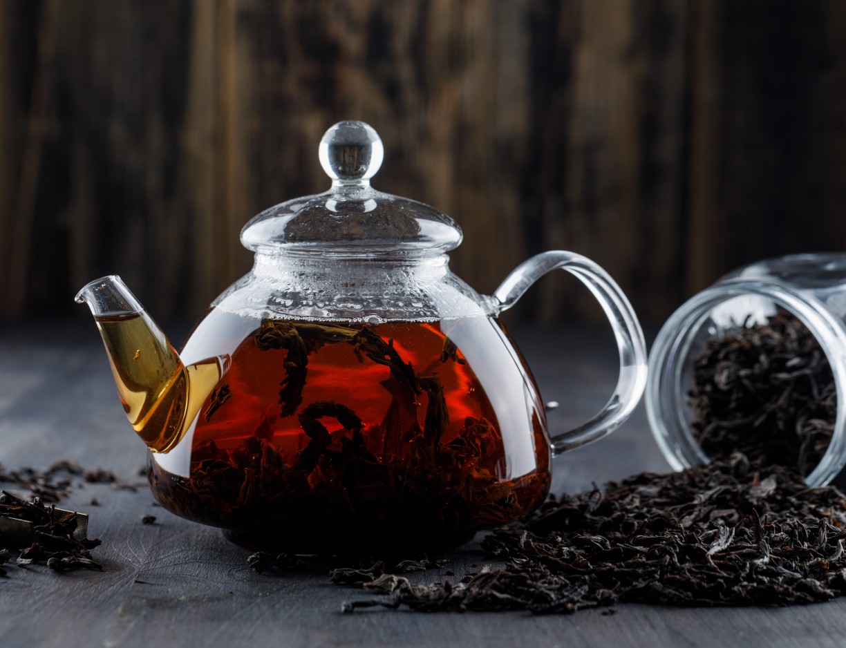 Receita de chá preto: acelere seu emagrecimento de forma saudável