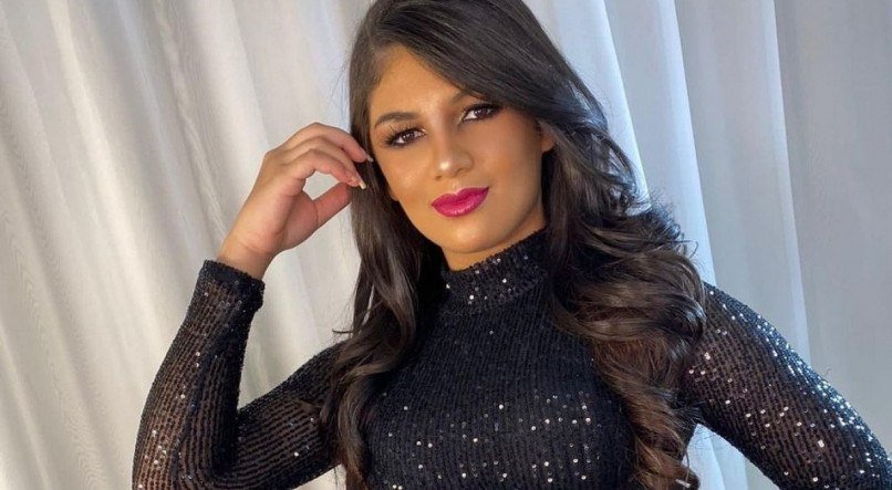 Vivi Araújo tinha 22 anos e foi vítima de acidente de carro fatal.