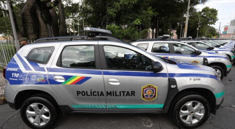 Os suspeitos foram presos em flagrante e conduzidos até a delegacia para realização dos procedimentos cabíveis