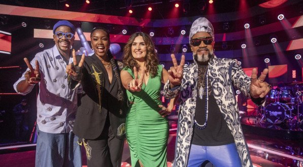 IZA, Brown e Mumuzinho com Fátima Bernardes no The Voice Kids