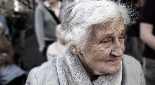Idosos devem ter uma rotina de cuidados especiais em caso de diabetes