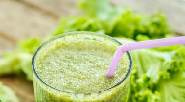 Suco de couve com maçã