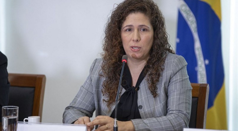 Ministra  Esther Dweck confirmou intenção de unificação dos processos por parte do governo