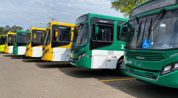GREVE DE ÔNIBUS EM SALVADOR HOJE: Motoristas e cobradores de ônibus da REGIÃO METROPOLITANA DE SALVADOR decretam GREVE GERAL nesta segunda (24); confira as ÚLTIMAS NOTÍCIAS 