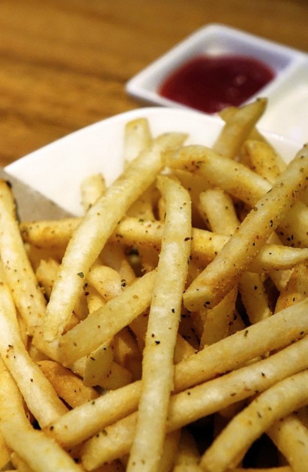 Batata frita na airfryer: Aprenda receita de batata frita normal