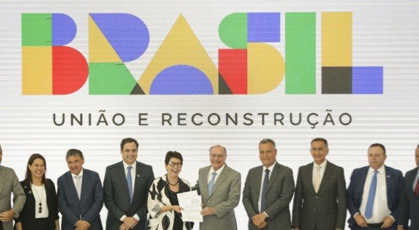 "O Nordeste é uma prioridade do governo do presidente Lula", diz Alckmin durante reunião com ministros e governadores