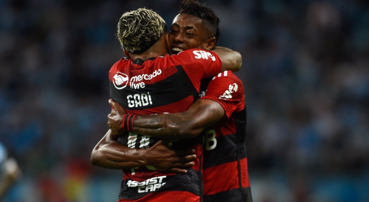 Gabigol e Bruno Henrique s&atilde;o titulares no Flamengo.