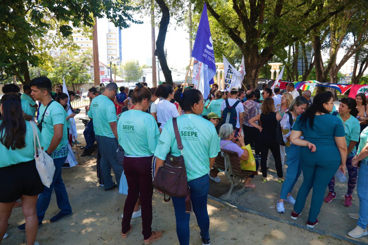Protesto em cobran&ccedil;a ao Governo de Pernambuco pelo pagamento do piso salarial enfermagem ocorre nesta sexta (22), veja mais informa&ccedil;&otilde;es sobre distribui&ccedil;&atilde;o e ato